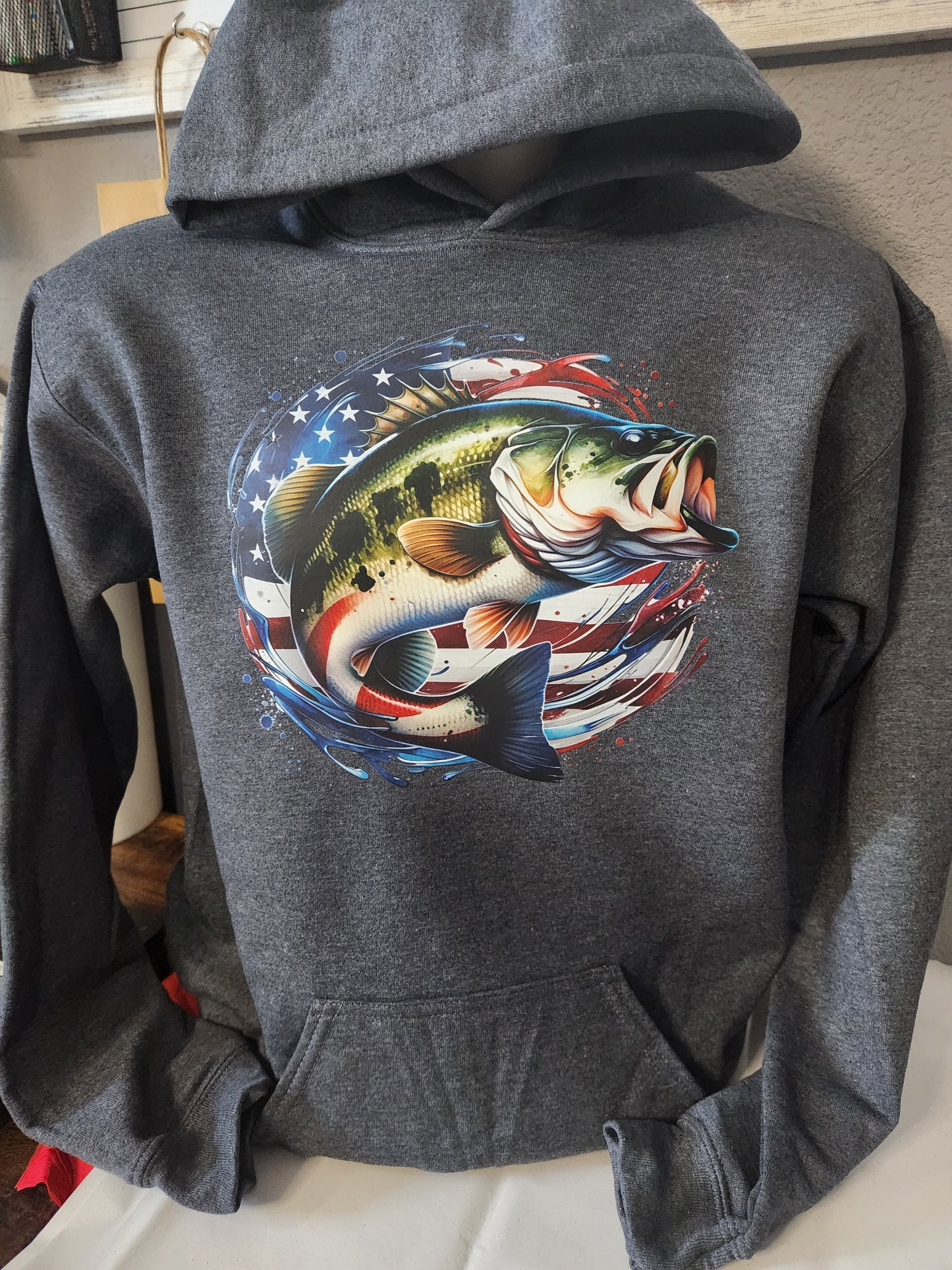 Patriotic fish(youth sizes)